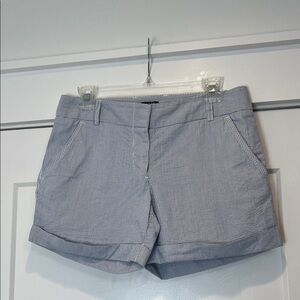 J. Crew Ciry fit Women's Blue Striped cuffed Shorts size 6.